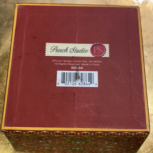 Punch Studio Tapered Gift Box w/Red Tassel No. 82864 - Picture 5 of 6